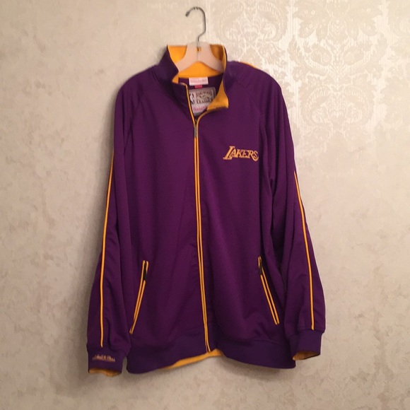 lakers warm up jacket mitchell & ness